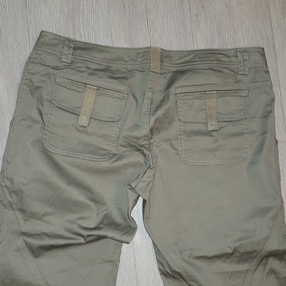 ❤️5/$25 CALL EUC Mur Mur Capri Khaki Pants - Picture 3 of 3